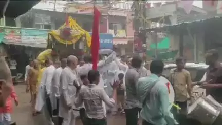 डग: डग में जगन्नाथ, बलभद्र एवं देवी सुभद्रा जी की रथयात्रा बैंड बाजों के साथ हर्षोल्लास के साथ निकाली गई