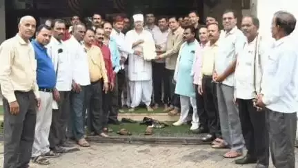 सागर नगर: प्रांतीय जन स्वास्थ्य रक्षक कल्याण संगठन ने विधायक शैलेंद्र जैन को सौंपा ज्ञापन