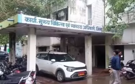 ग्वालियर गिर्द: मिश्रा अस्पताल की बड़ी लापरवाही: महिला हुई अपाहिज