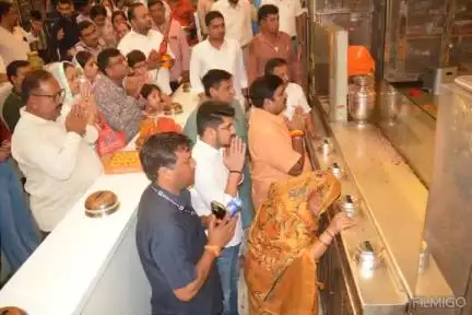 सुजानगढ़: राज्य मंत्री डॉ. मंजू बाघमार सालासर पहुंचीं, बालाजी मंदिर में किए दर्शन व पूजा-अर्चना
