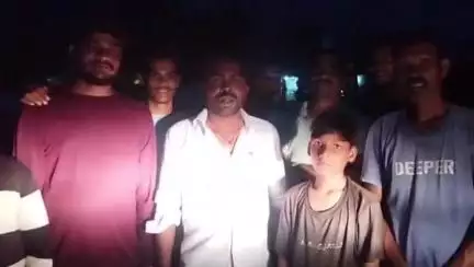 निवाड़ी: पृथ्वीपुर के वार्ड 15 में विद्युत व्यवस्था हुई ठप्प लोगों में विद्युत विभाग के खिलाफ देखी गई नाराजगी #jansamasya