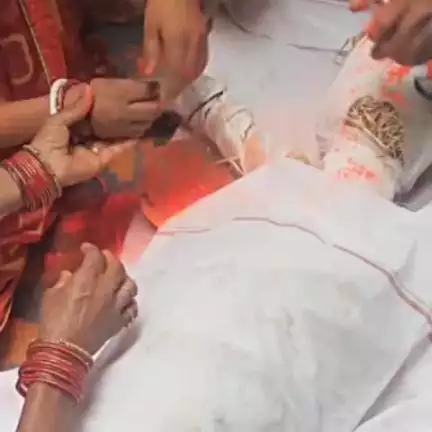 बरकागाँव: बड़कागांव: हहारो नदी में बहा युवक, शव न मिलने पर परिजनों ने पुतला जलाकर किया अंतिम संस्कार