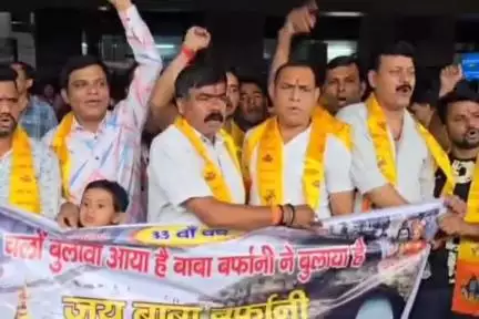 ओरमांझी: रांची रेलवे स्टेशन से 170 अमरनाथ यात्रियों का जत्था जम्मू के लिए रवाना