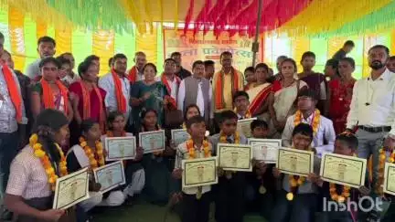 बास्तानार: बास्तानार में हर्षोल्लास से मनाया गया शाला प्रवेश उत्सव, बच्चों को बांटे गए प्रमाण पत्र और पुस्तकें