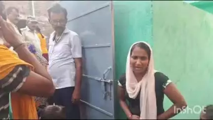 शंभूगंज: करसोप गांव: तीन बच्चों की मां प्रेमी के घर शादी के लिए धरने पर बैठी, मारपीट कर निकाला