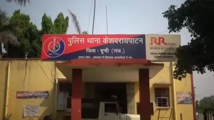 केशोरायपाटन: जलोदा में युवक ने विषाक्त पदार्थ का सेवन कर आत्महत्या की, पुलिस ने पोस्टमार्टम के बाद शव परिजनों को सुपुर्द किया