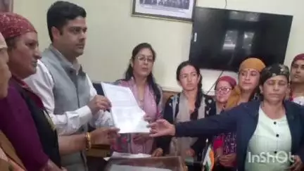 ठियोग: ठियोग अस्पताल में अल्ट्रासाउंड मशीन खराब होने के कारण अखिल भारतीय जनवादी महिला समिति ने SDM ठियोग को ज्ञापन सौंपा