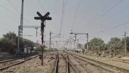 गोरखपुर: रेल यात्रियों के लिए राहत, नकहा, बढ़नी, गोंडा रेलवे ट्रैक को डबल लाइन की योजना को रेलवे बोर्ड ने दी मंजूरी