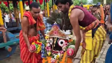 ସଦର: କଳାହାଣ୍ଡି ଜିଲ୍ଲା ଭବାନୀପାଟଣା ବ୍ଳକ ଦାଦପୁରର ସର୍ବପୁରାତନ ଶ୍ରୀଜଗନ୍ନାଥ ମହାପ୍ରଭୁଙ୍କ ଙ୍କ ରଥଯାତ୍ରା  ପାଲିତ ହୋଇଯାଇଛି।#kalahandi