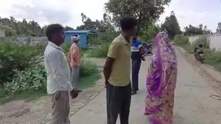 फतेहपुर: हथगाव के हरदासपुर में बाबा के साथ खेत गए मासूम को जहरीले सर्प ने काटा, इलाज के दौरान हुई मौत, परिजनों का रहा बुरा हाल