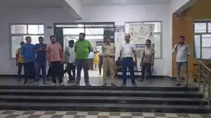 बसंतपुर: रानीगंज प्राथमिक विद्यालय में मध्यान भोजन खाने से 35 बच्चे बीमार, वीरपुर अस्पताल में उपचार जारी
