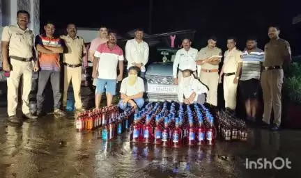 वैभववाडी: वैभववाडी शहरातील चौकात २ लाख ३० हजारची गोवा बनावटी दारू जप्त : दोघांवर गुन्हा दाखल : वैभववाडी पोलिसांची कारवाई