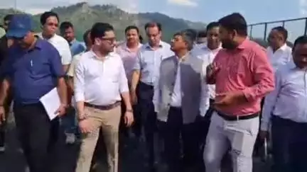 हरिद्वार: कांवड़ मेले से पहले चंडीघाट का नवनिर्मित पुल शुरू होगा, एनएचएआई के चेयरमैन संतोष यादव ने किया निरीक्षण