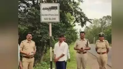 ಕಲಬುರಗಿ: ಮಾಡಬೂಳ್ ಠಾಣಾ ವ್ಯಾಪ್ತಿಯಲ್ಲಿ ಅಪಘಾತ ವಲಯಗಳಿಗೆ ಎಚ್ಚರಿಕೆ ಫಲಕ ಅಳವಡಿಕೆ