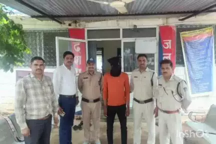 बैराड़: बैराड़ क्षेत्र के खद में पड़ोसी ने घर में घुसकर 24 वर्षीय विवाहिता से किया दुष्कर्म, आरोपी गिरफ्तार
