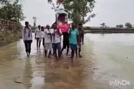बड़ौदा: ग्राम बागल्दा में ग्रामीणों ने निकाली भगवान जगन्नाथ की रथ यात्रा, महाप्रसादी का किया गया आयोजन