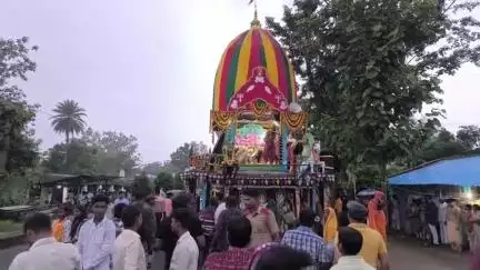 ତେଲକୋଇ: ତେଲକୋଇ ବ୍ଲକର ଆକୁଳ, କାଳିଆହତା,ପଡ଼ାଙ୍ଗ, ତାଳପଦା ତେଲକୋଇ  ଅଞ୍ଚଳରେ ପବିତ୍ର ଘୋଷଯାତ୍ରା, ଆନନ୍ଦରେ ରଥକୁ ଟାଣିଲେ ଭକ୍ତ
