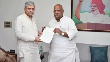 पूर्व सांसद लल्लू सिंह ने रेल मंत्री से मुलाकात की, दोहरीकरण और नई ट्रेनों की मांग की