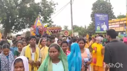 ବୀରମିତ୍ରପୁର: ବୀରମିତ୍ରପୁର ବନାଞ୍ଚଳ ଅନ୍ତର୍ଗତ ହାତୀବାରି ସେକସନରେ ଚାରା ରୋପଣ ଆରମ୍ଭ
