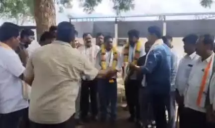 మాచారెడ్డి: బంజారాలను రాష్ట్ర ప్రభుత్వం ఆదుకోవాలి మాచారెడ్డి లో బంజారా సేవా సంఘం జిల్లా అధ్యక్షులు సురేందర్ రాథోడ్