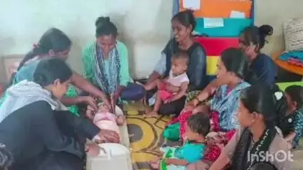 కథలాపూర్: అంగన్వాడీ కేంద్రాల్లో చిన్నారుల ఆరోగ్యంపై టీచర్లు ప్రత్యేక దృష్టి సారించాలి:ఐసీడీఎస్ సూపర్వైజర్ హైమది బేగం