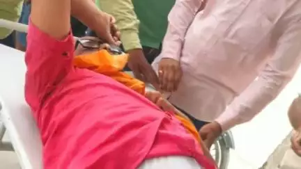 कल्याणपुर: डायल 112 द्वारा सूचना प्राप्ति पर महज 5 मिनट में सड़क दुर्घटना में घायल को उपचार के लिए अस्पताल पहुंचाया गया