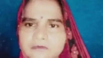 प्रतापगढ़: सकरा गांव में वर्षा के दौरान वज्रपात से एक महिला और दो बकरियों की हुई मौत