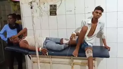 मिश्रिख: मछरेहटा के पास सड़क पर तेज रफ्तार बाइक से टकराई साइकिल, चार लोग हुए घायल