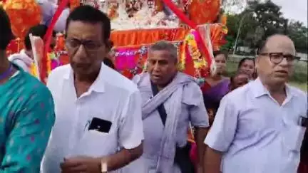 শীতলকুচি: পাগলা পীর চৌপতি সংলগ্ন এলাকায় রথযাত্রা সূচনা করলেন ব্লক তৃণমূল কংগ্রেস সভাপতি