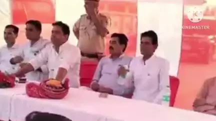 नोहर: नोहर चूरू लोकसभा सांसद राहुल कस्वा का दीपलाना गांव में स्वागत, ग्रामीणों से की चर्चा