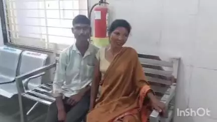 घोड़ाडोंगरी: घोड़ाडोंगरी रेलवे गेट के पास सड़क पर कीचड़ होने से बाइक सवार मां-बेटे हुए घायल