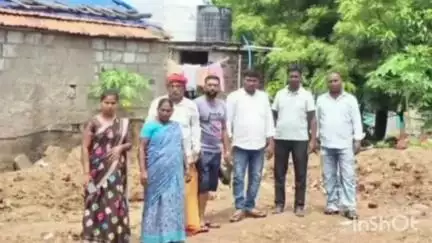 కథలాపూర్: ఇందిరమ్మ ఇండ్ల నిర్మాణానికి భూమి పూజ.