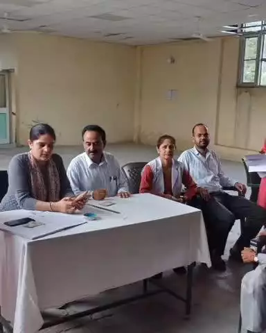 करसोग: नागरिक चिकित्सालय करसोग में सैकड़ों बुजुर्गों के लिए बनाए गए आयुष्मान कार्ड