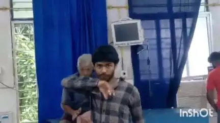 जमुई: भछियार मोहल्ला में आवारा कुत्ते के हमले से मजदूर घायल, सदर अस्पताल में कराया गया इलाज