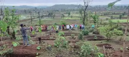 नारायणगंज: सामूहिक प्रयास से पानी की हर बूंद बचाने और भू-जल स्तर बढ़ाने पर ज़ोर, बीजाडांडी रमतिला में जल गंगा संवर्धन