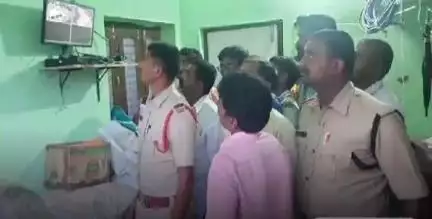 మాచారెడ్డి: కొత్తపల్లి గ్రామంలో సిసి కెమెరాలను ప్రారంభించిన మాచారెడ్డి ఎస్ఐ అనిల్