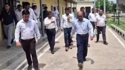 छपरा: छपरा जंक्शन पर मुख्य यांत्रिक इंजीनियर ने किया निरीक्षण, दिए दिशा-निर्देश