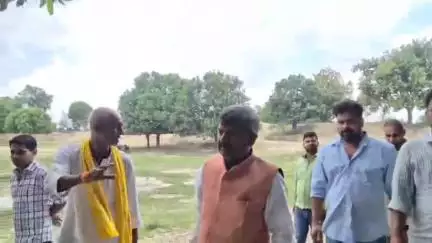 रुदौली: संत शिरोमणि बाबा भीखादास मंदिर के सौंदर्यीकरण कार्य का विधायक रामचंद्र यादव ने किया निरीक्षण, दिए आवश्यक दिशा-निर्देश
