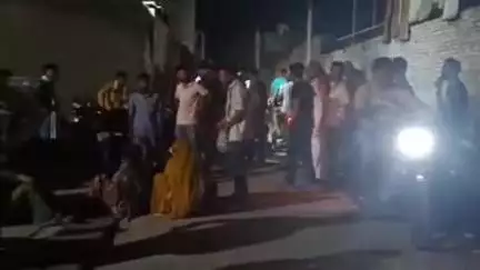 फिरोज़ाबाद: टाइगर ग्लास फैक्टरी में भीषण हादसा, मशीन का हिस्सा गिरने से मेंटिनेंस कर्मी की मौत, फैक्टरी में मचा कोहराम