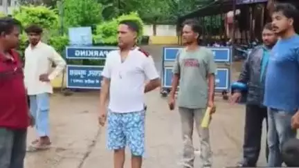गुमला: सदर अस्पताल में भर्ती ढाई साल के बच्चे की मौत, परिजनों ने ब्लड नहीं मिलने से लगाया आरोप