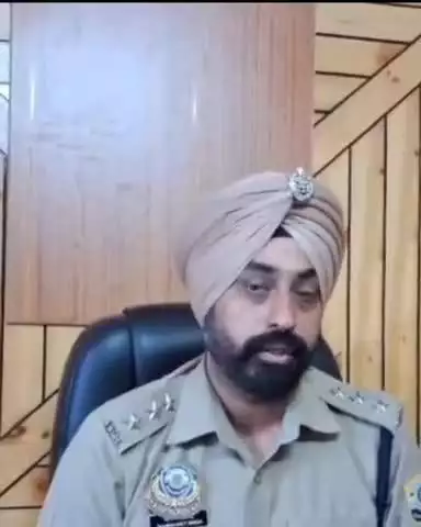 करसोग: कोटी नाला के समीप एक कार से 10 पेटी अवैध शराब बरामद