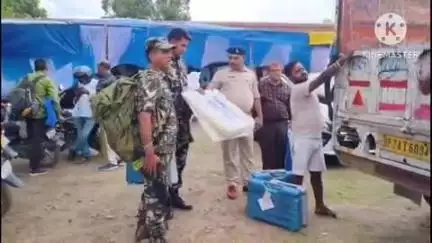 बक्सर: नगर परिषद क्षेत्र के उपचुनाव में 53 बूथ संवेदनशील और 83 पोलिंग बूथ अति संवेदनशील घोषित, सुरक्षा कड़ी