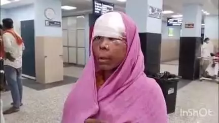 आरा: गोठउला गांव में बच्चा-बच्चा के विवाद में मारपीट से महिला घायल, आरा सदर अस्पताल में कराया गया भर्ती