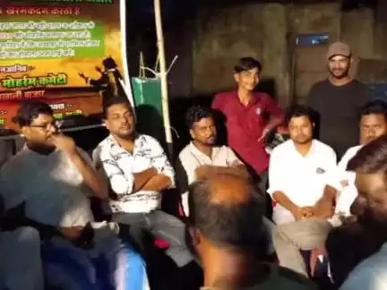 ठाकुरगंज: प्रखंड के पौआखाली में मुहर्रम पर्व को लेकर हुई आम बैठक