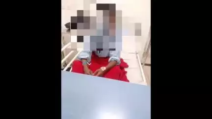 नोआमुंडी: नोआमुंडी प्रखंड के दूरदराज ग्रामीण इलाके में दो युवक जहरीले सांप के शिकार हुए