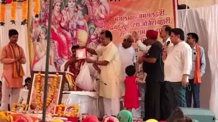 मलसीसर: मलसीसर में नो दिवसीय श्रीराम कथा का भव्य समापन, कथा के अंतिम दिन उमड़ी भारी भीड़