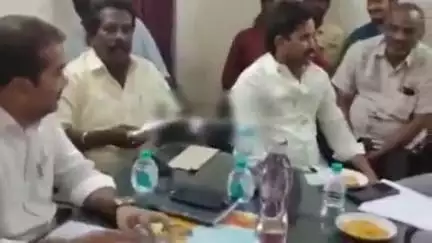 దర్శి: దర్శిలో తాగునీటి సమస్య గురించి చర్చించిన నగర పంచాయతీ ఛైర్మన్ నారాపుశెట్టి పిచ్చయ్య