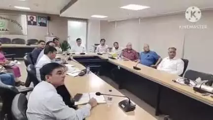 देहरादून: मसूरी देहरादून विकास प्राधिकरण ने आढ़त बाजार पुनर्विकास परियोजना को लेकर की बैठक