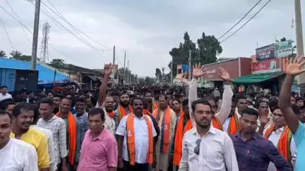 ଅନୁଗୋଳ: ପାଳଲହଡ଼ାରେ ରଥ ଯାତ୍ରାରେ ଯୋଗଦେଲେ ବିଧାୟକ ଅଶୋକ ମହାନ୍ତି