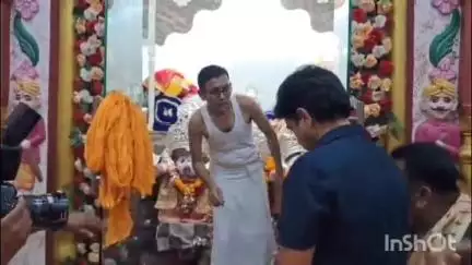 कटनी नगर: कलेक्टर दिलीप यादव जगन्नाथ चौक स्थित भगवान जगन्नाथ के दर्शन करने पहुंचे, शोभा यात्रा के बारे में सदस्यों से जानकारी ली